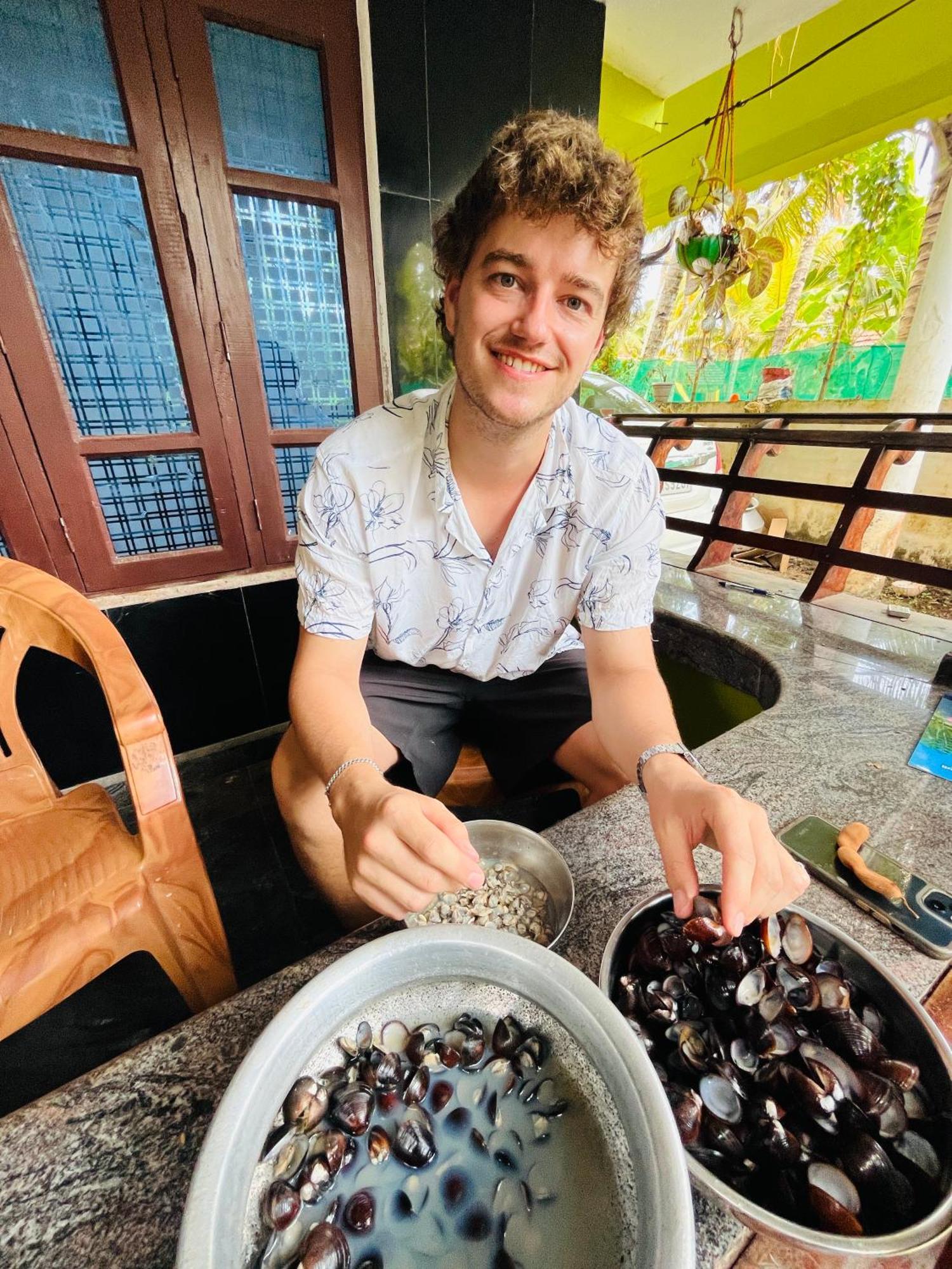 Riverrootsstays Mundrothuruth Ngoại thất bức ảnh